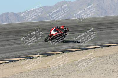 media/Oct-13-2025-Moto Forza (Mon) [[a66d839500]]/3-B Group/Session 2 (Bowl)/